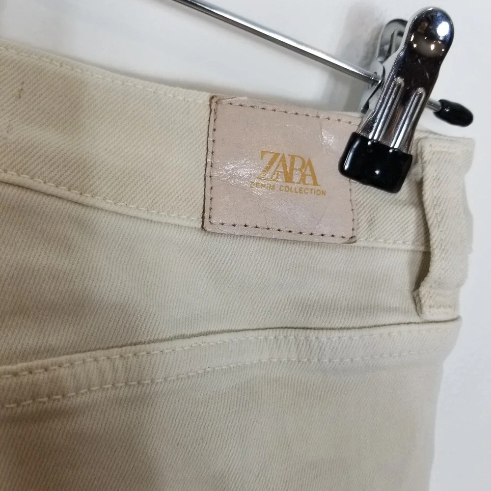 Zara Women Straight Leg Slit Hem Jeans Sz 6 Cream High Rise City‎ Modern